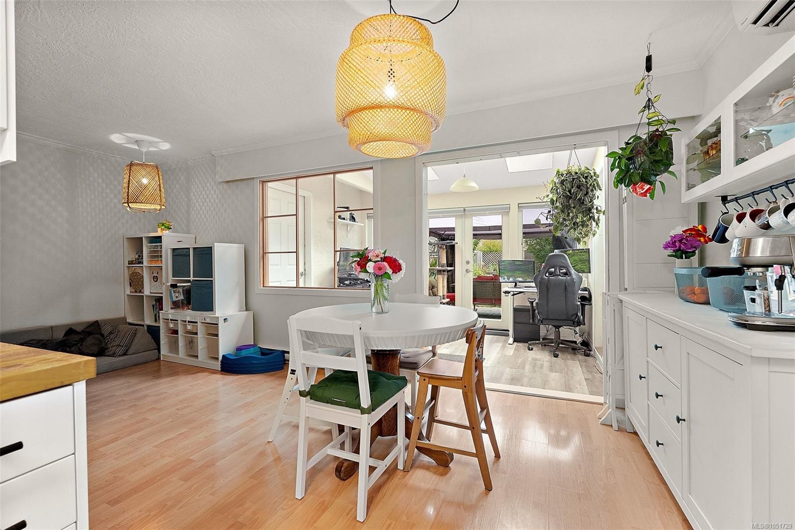 191 Atkins Rd — listing photo 7 of 26