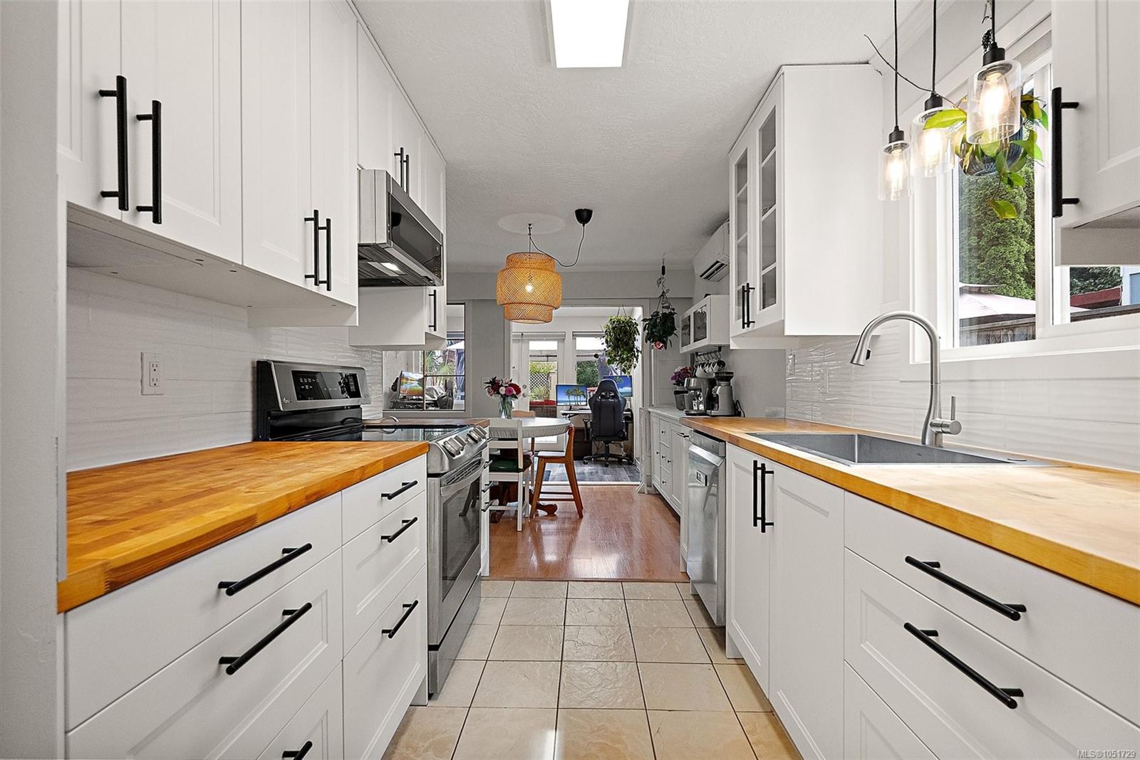 191 Atkins Rd — listing photo 10 of 26