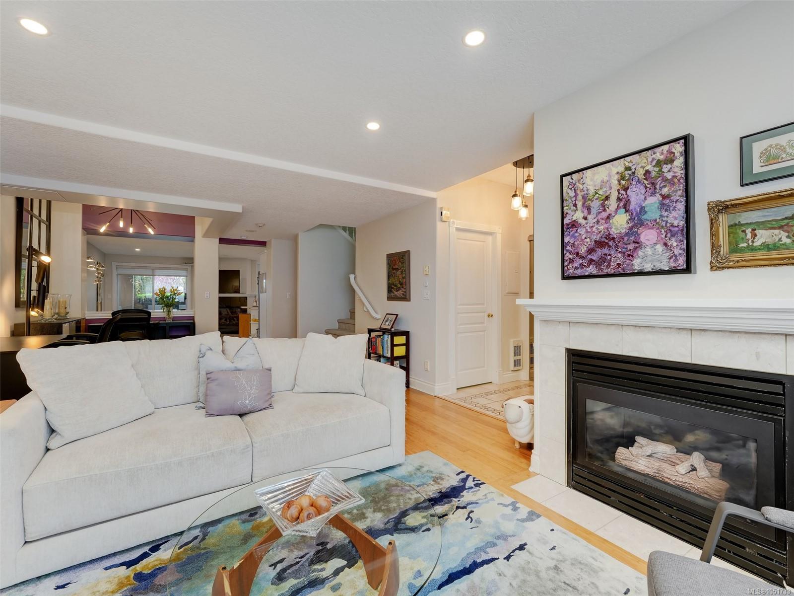 104-75 Songhees Rd — listing photo 11 of 47