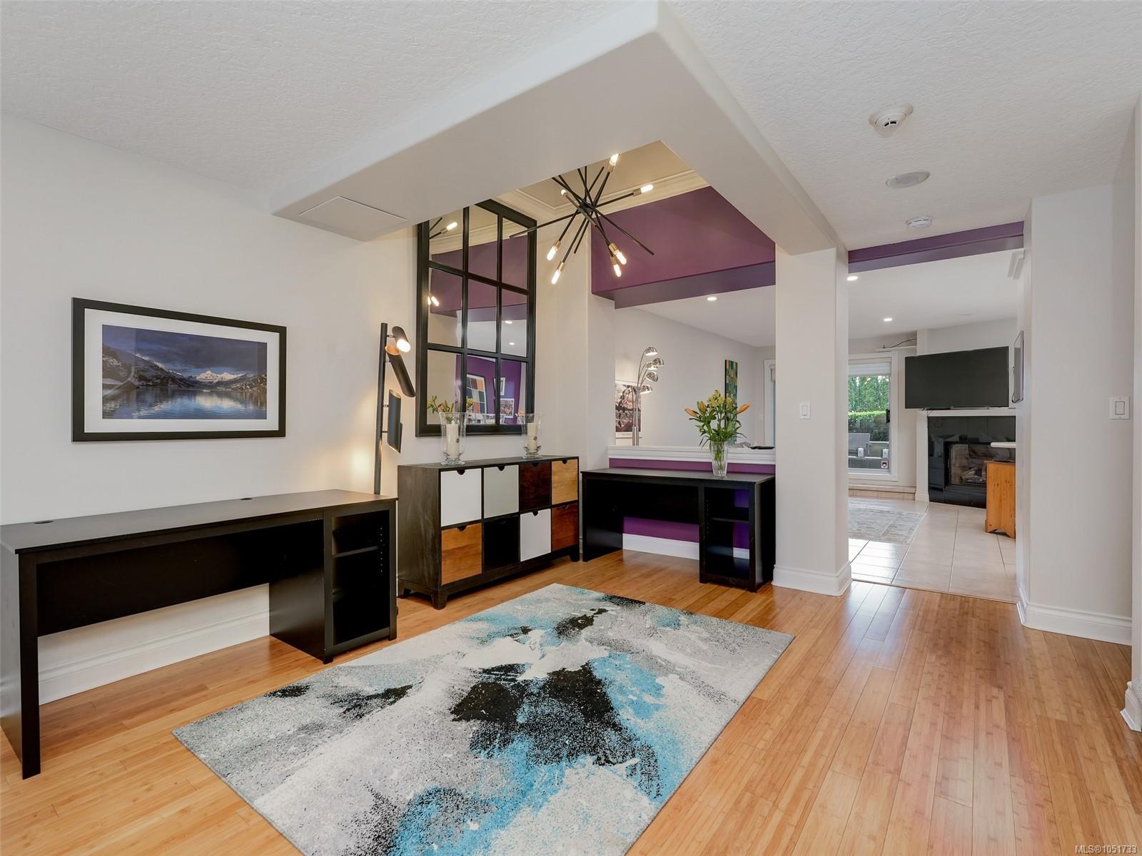 104-75 Songhees Rd — listing photo 12 of 47