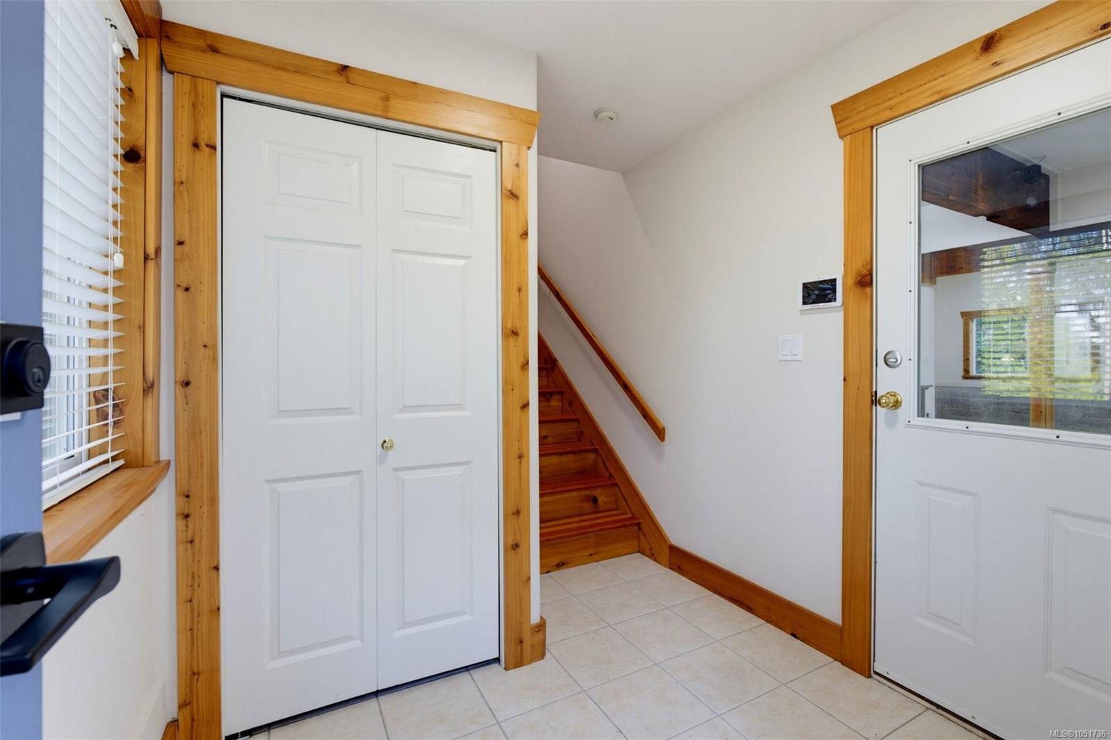 2483 Arken Terr — listing photo 4 of 45