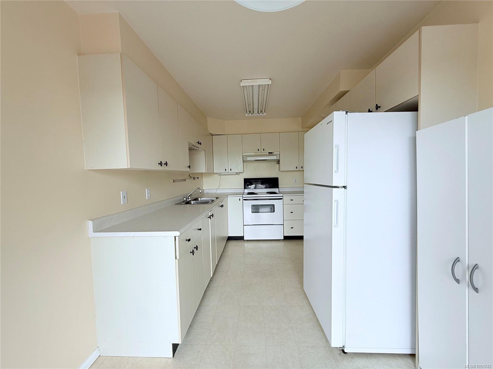 408-1063 Southgate St — listing photo 11 of 20