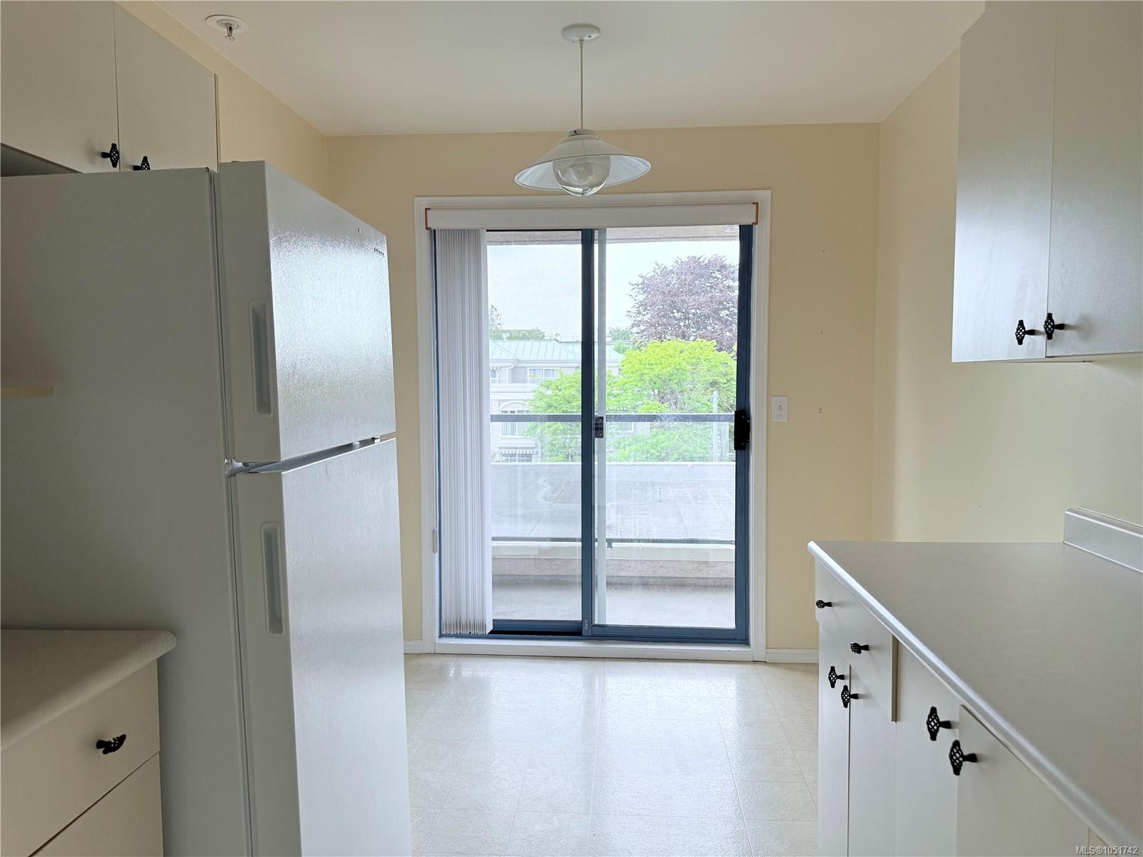 408-1063 Southgate St — listing photo 13 of 20