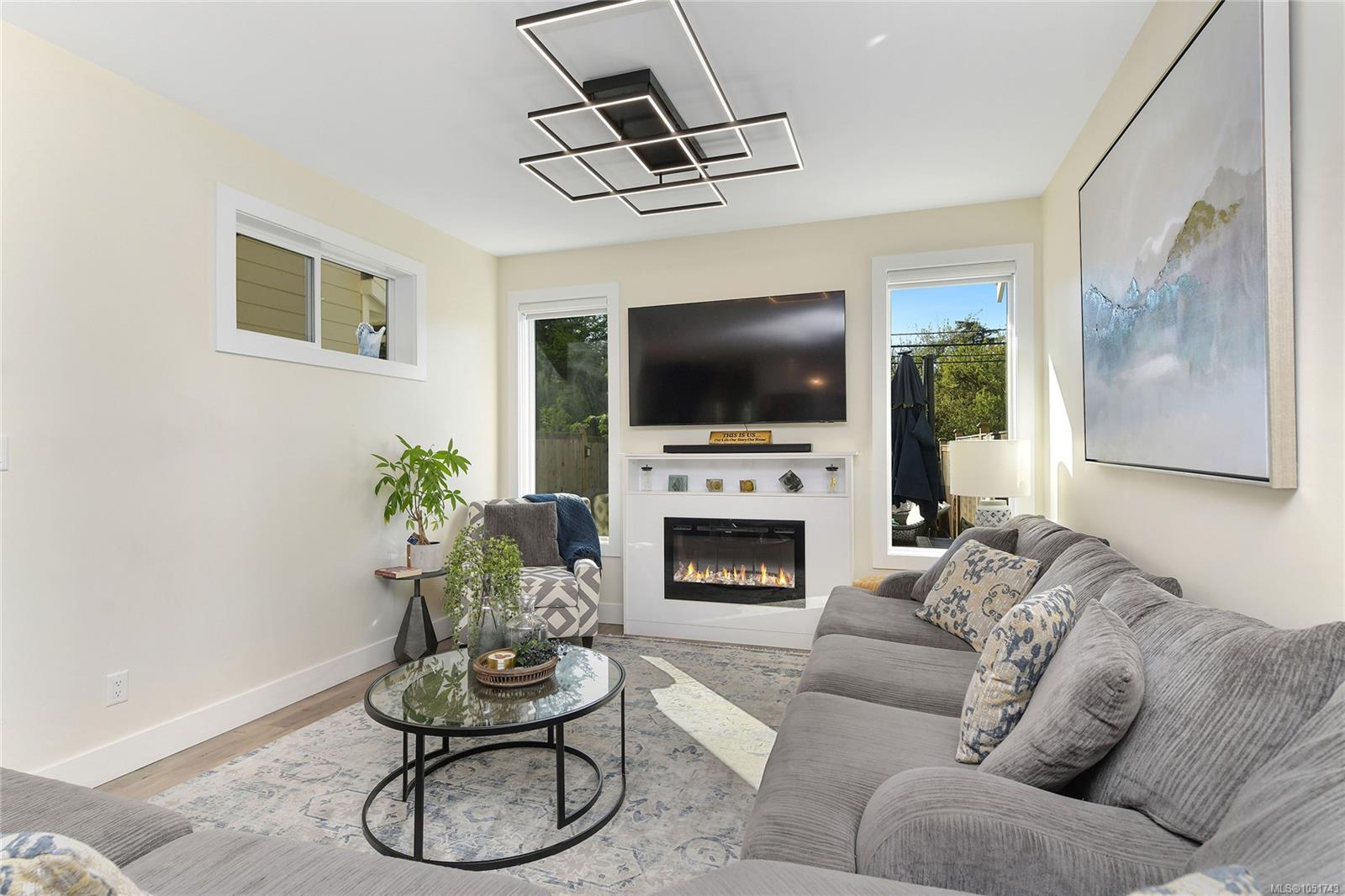2-4487 WILKINSON Rd — listing photo 12 of 34
