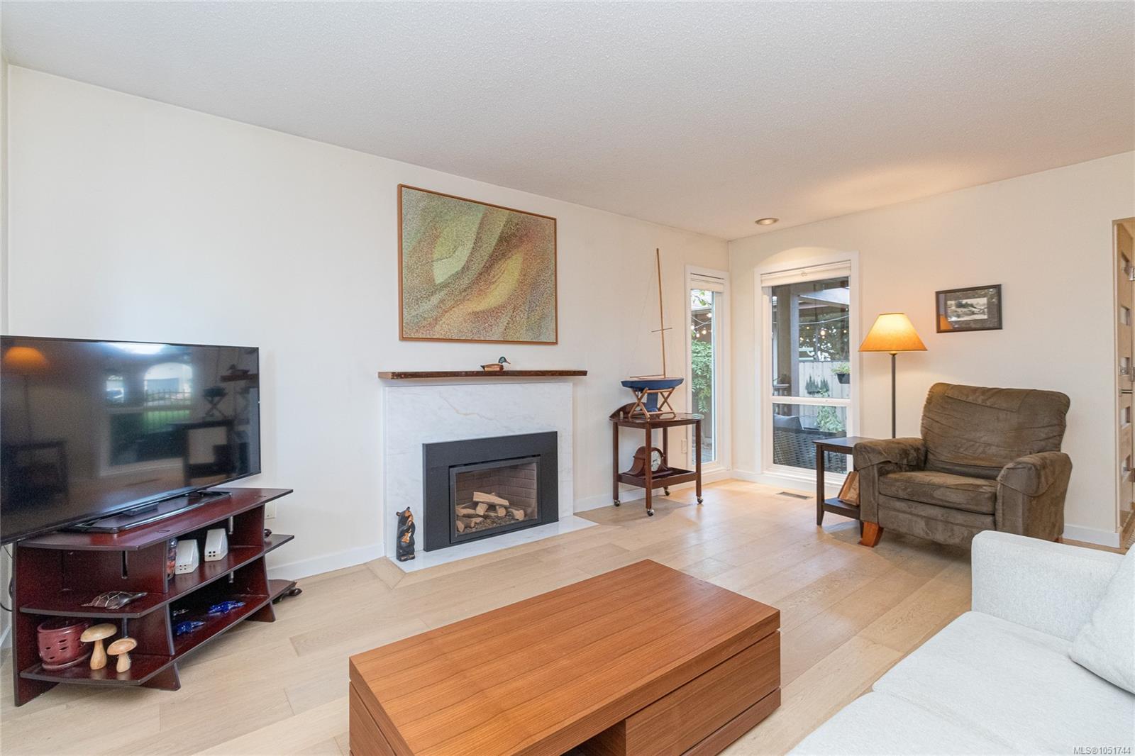 4413 Strom Ness Pl — listing photo 11 of 44