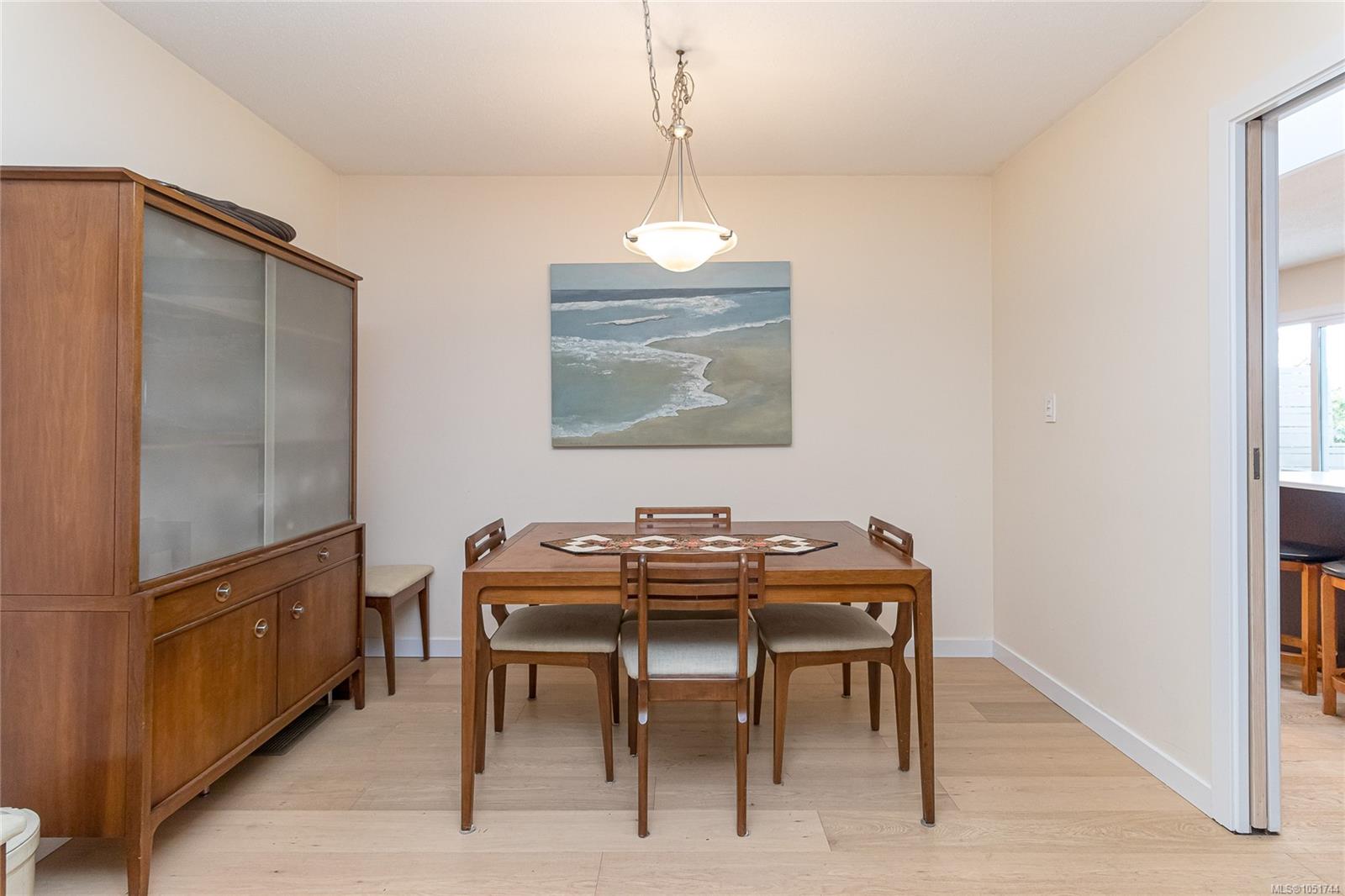 4413 Strom Ness Pl — listing photo 13 of 44