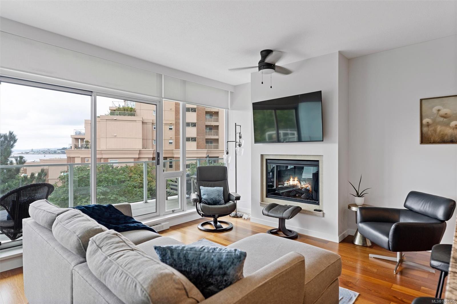 206-68 Songhees Rd — listing photo 9 of 46