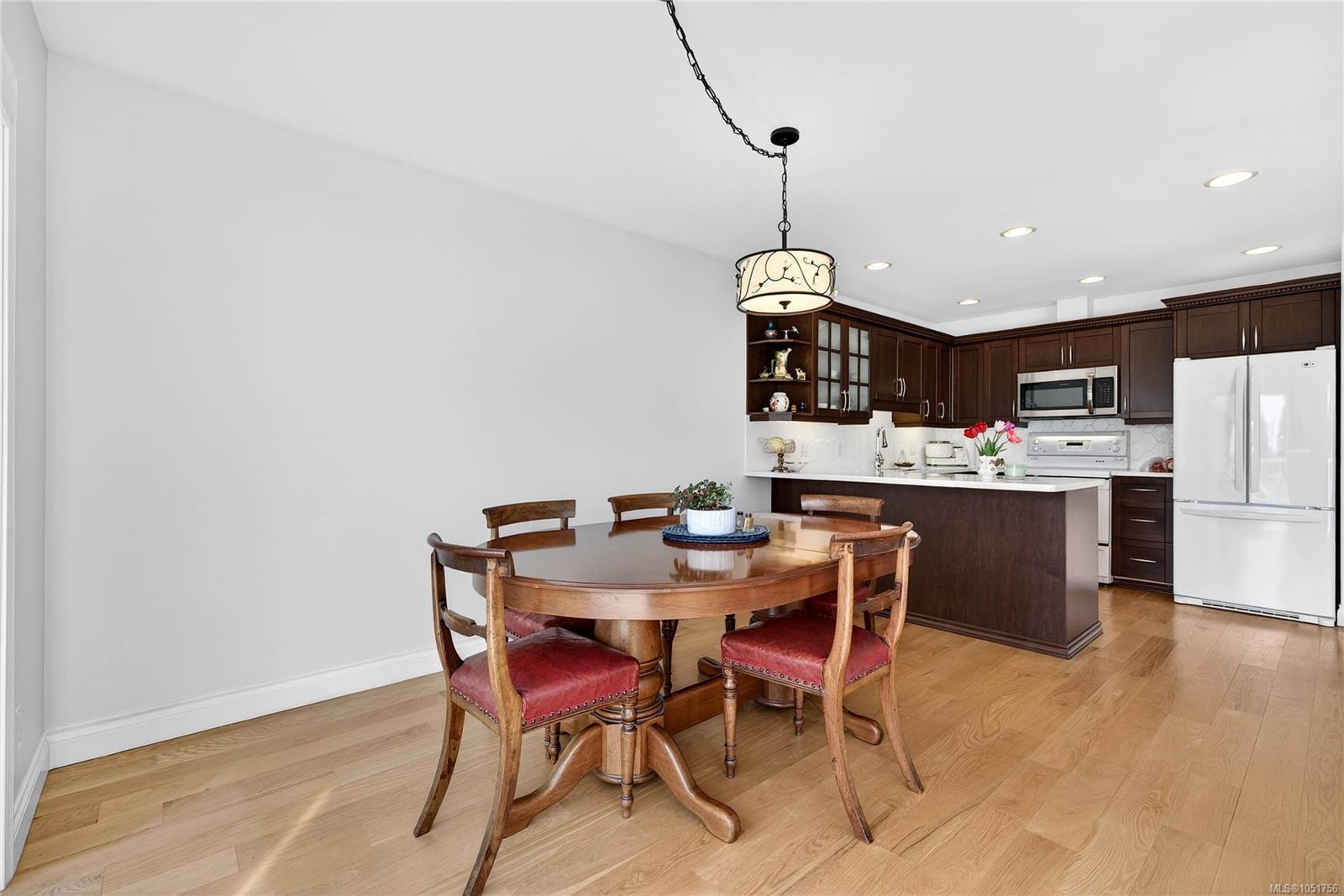 20-258 Lower Ganges Rd — listing photo 8 of 35