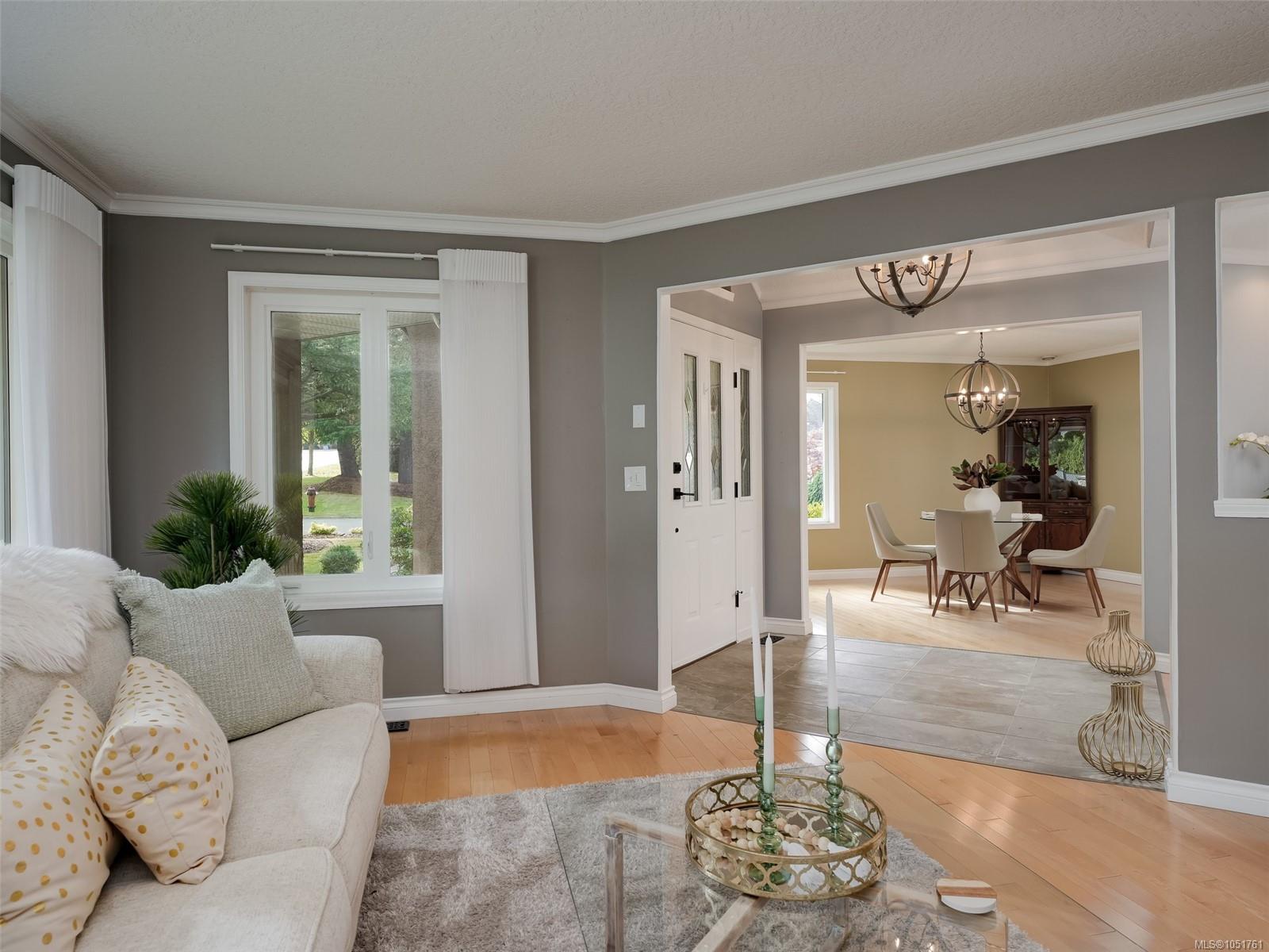 1198 Stonington Pl — listing photo 7 of 43