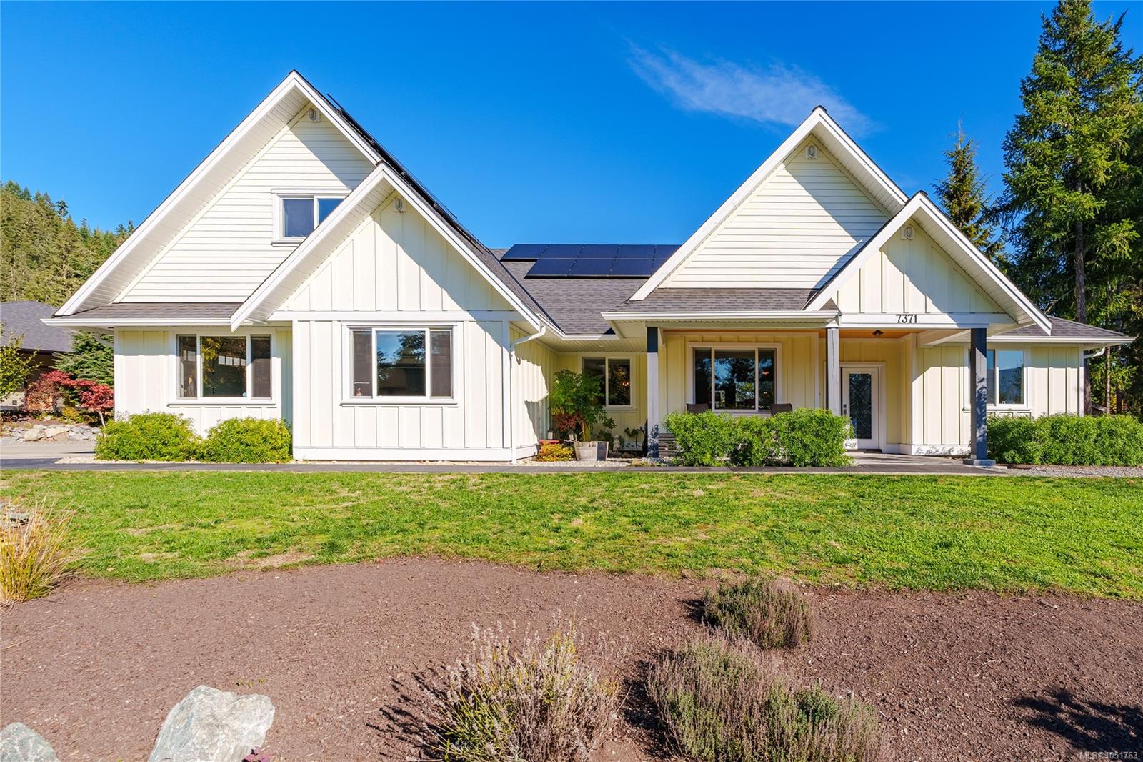 7371 Lakefront Dr — listing photo 5 of 78