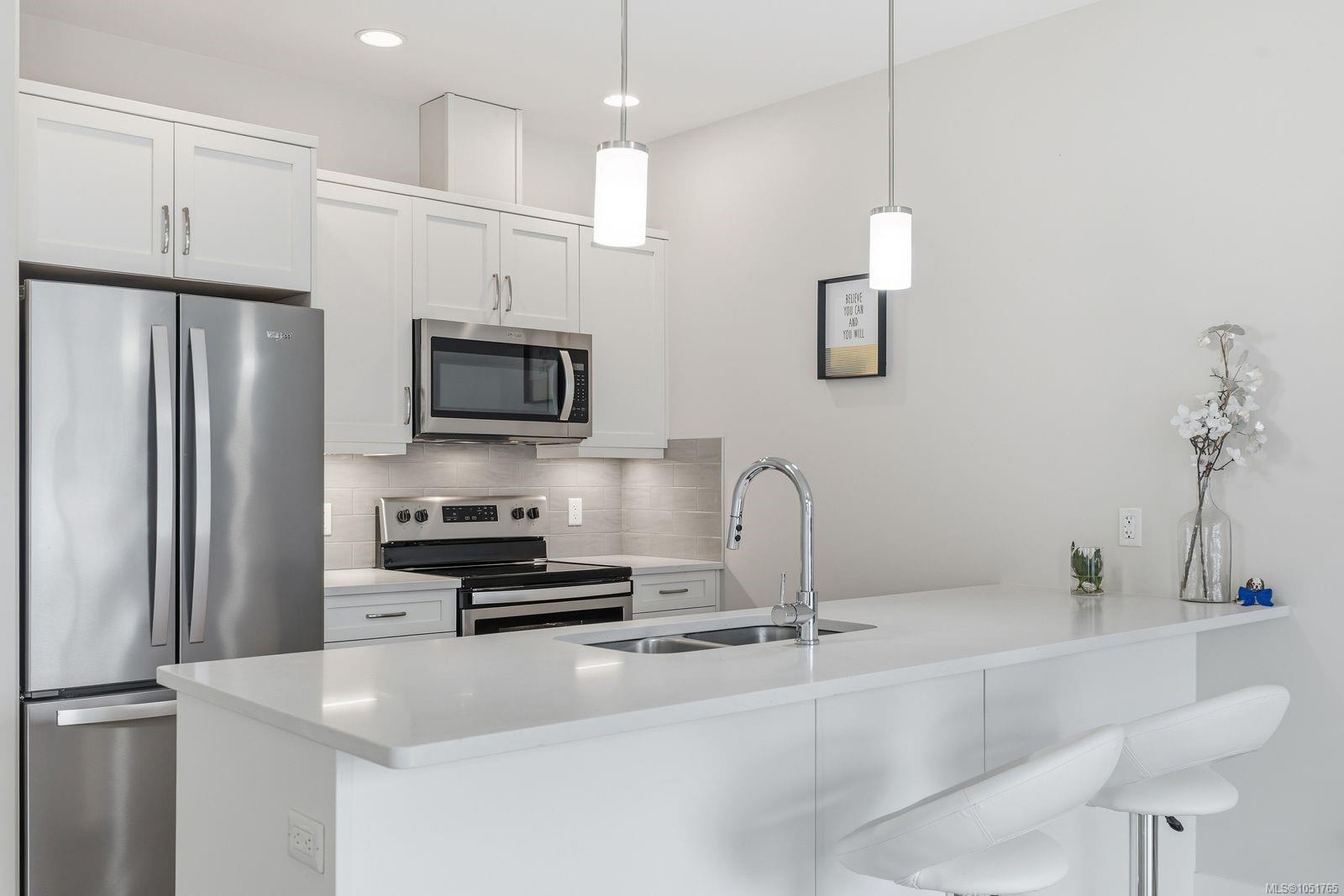 110-1800 Summerhill Pl — listing photo 4 of 38