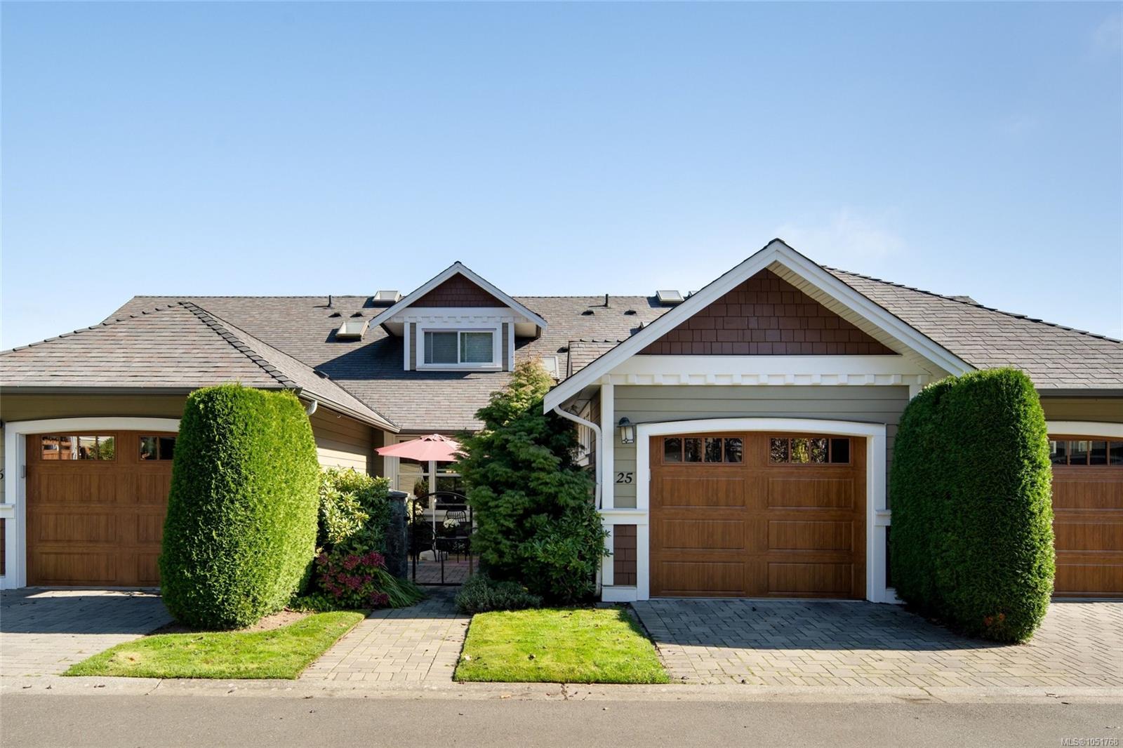 25-10520 McDonald Park Rd — listing photo 2 of 42