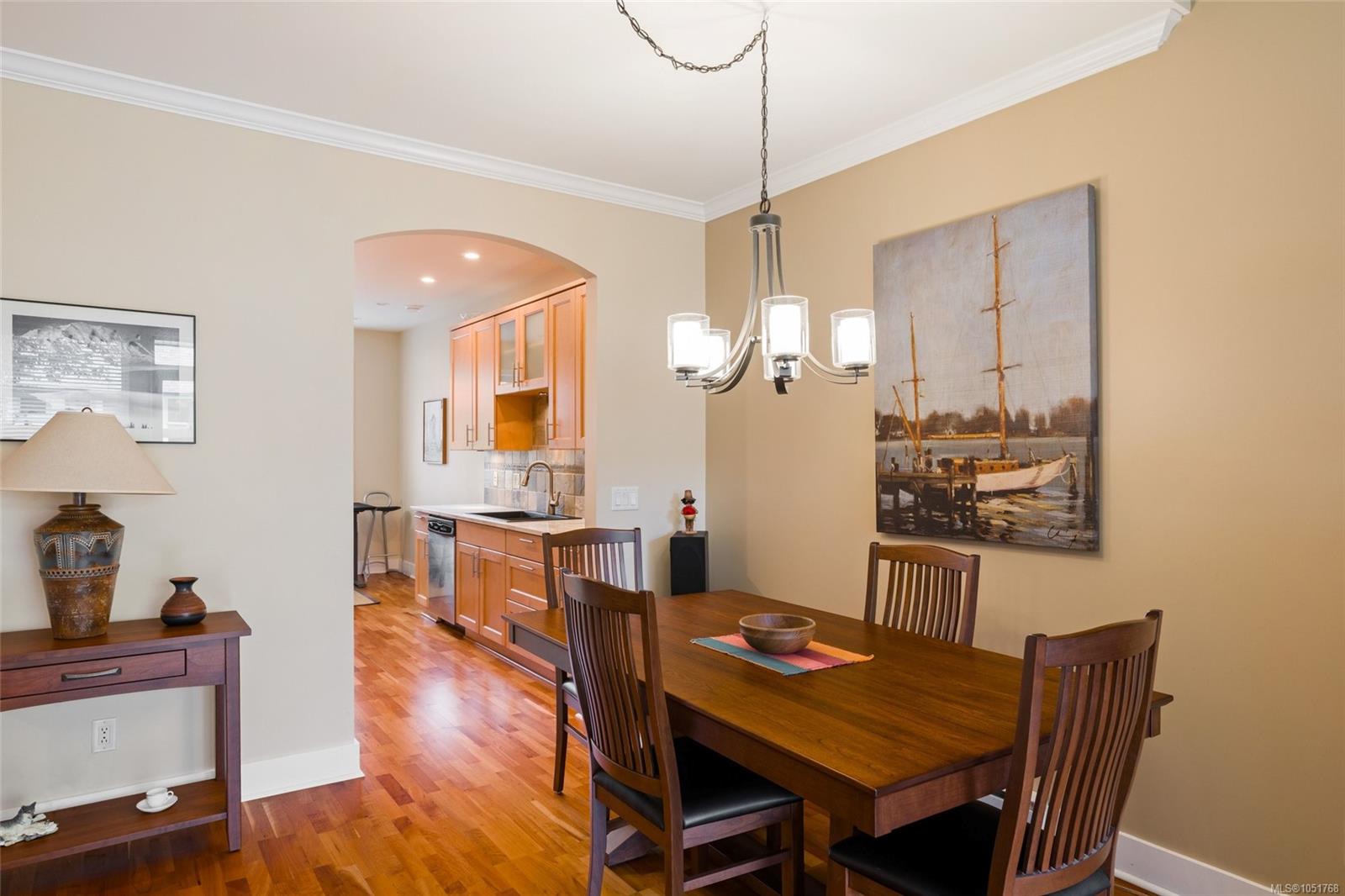 25-10520 McDonald Park Rd — listing photo 7 of 42
