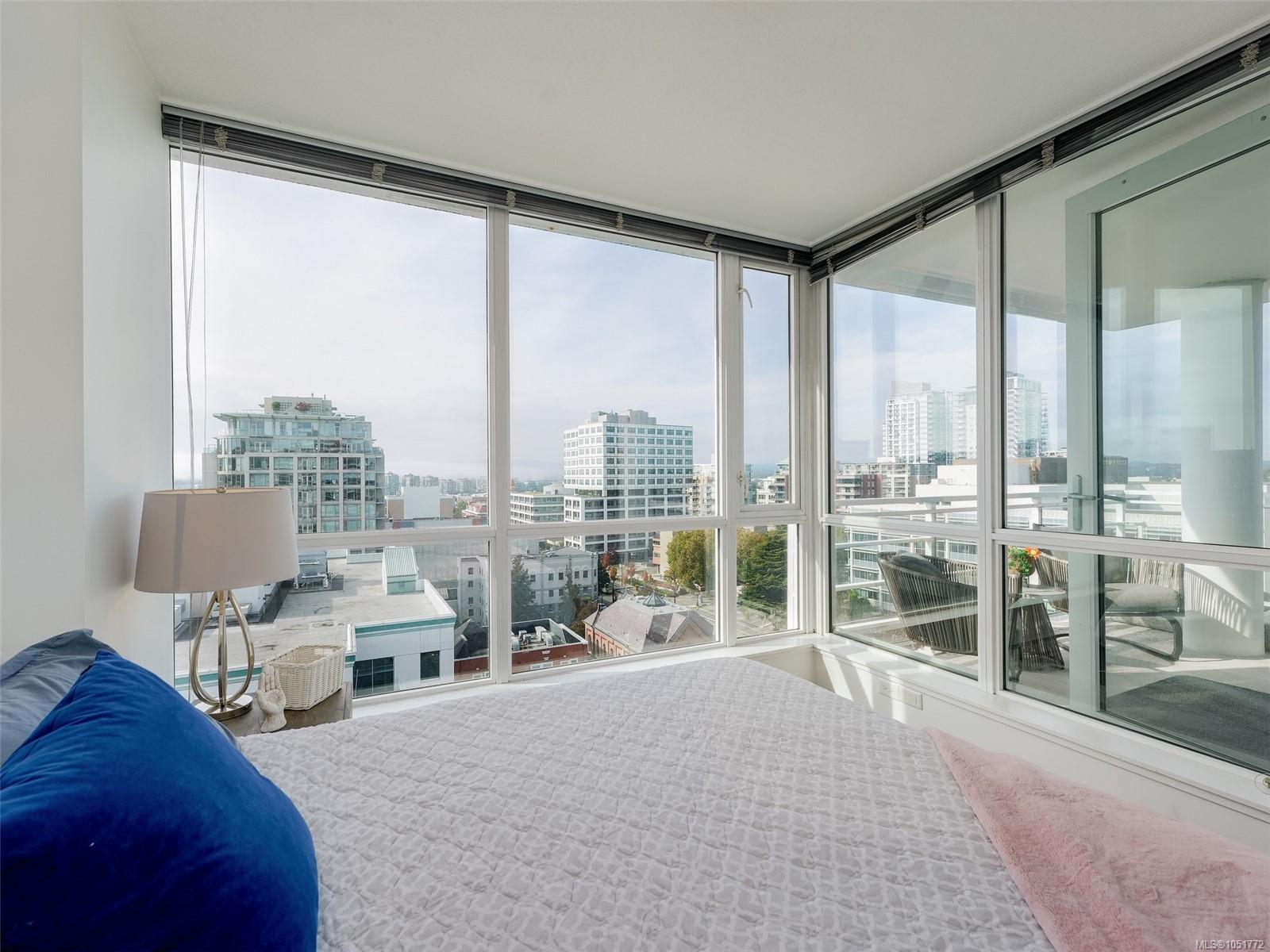 1106-834 Johnson St — listing photo 4 of 23