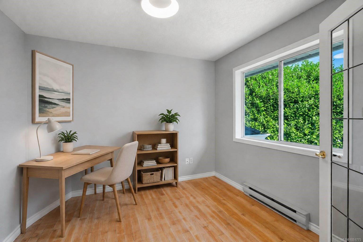 4833 Maplegrove St — listing photo 13 of 63