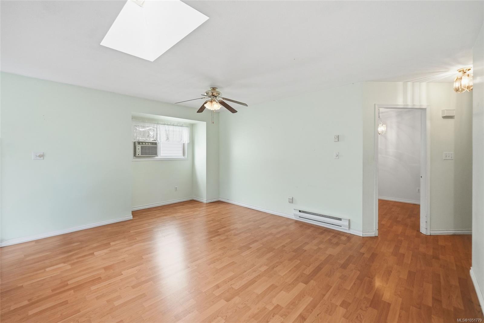 1846 Begonia Way — listing photo 8 of 42