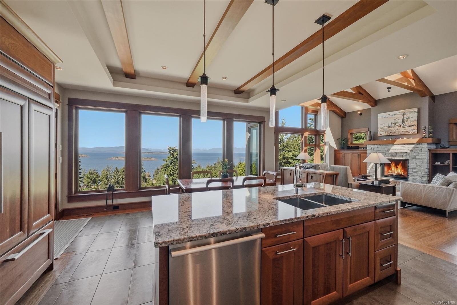 3230 Huntington Pl — listing photo 6 of 68