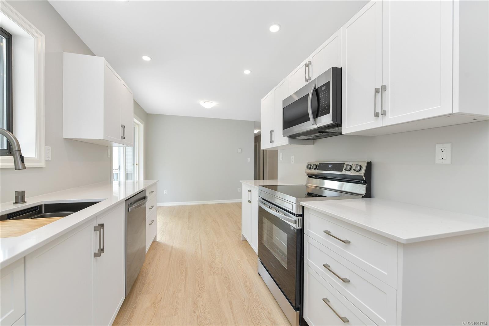 184 Johel Rd — listing photo 5 of 19