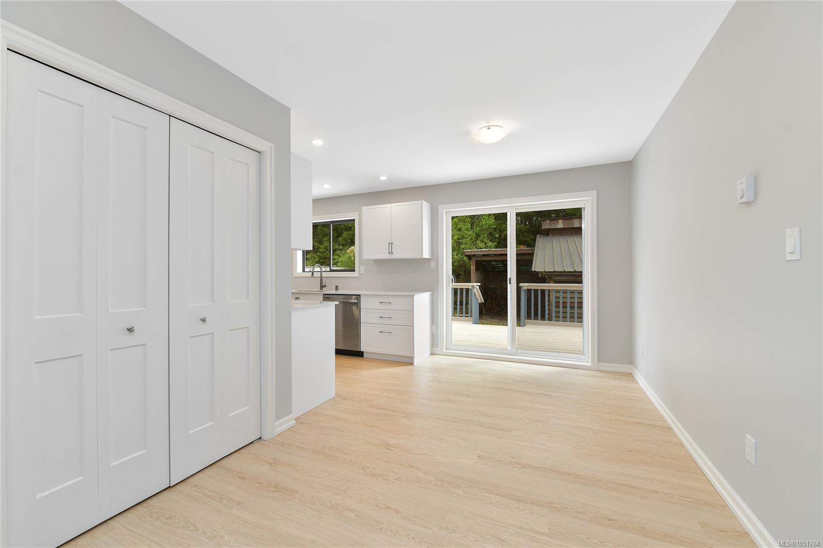 184 Johel Rd — listing photo 6 of 19