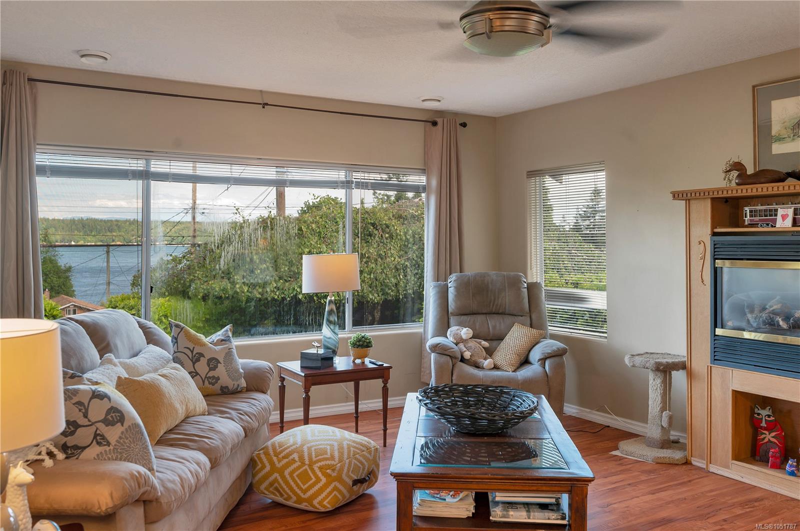 558 Alder St — listing photo 10 of 40