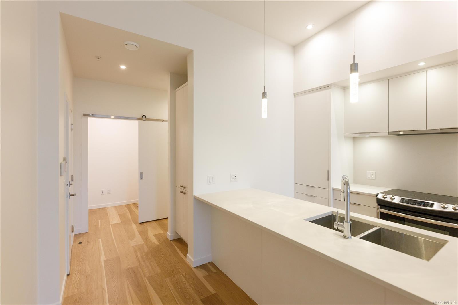 201-139 Corfield St — listing photo 3 of 23
