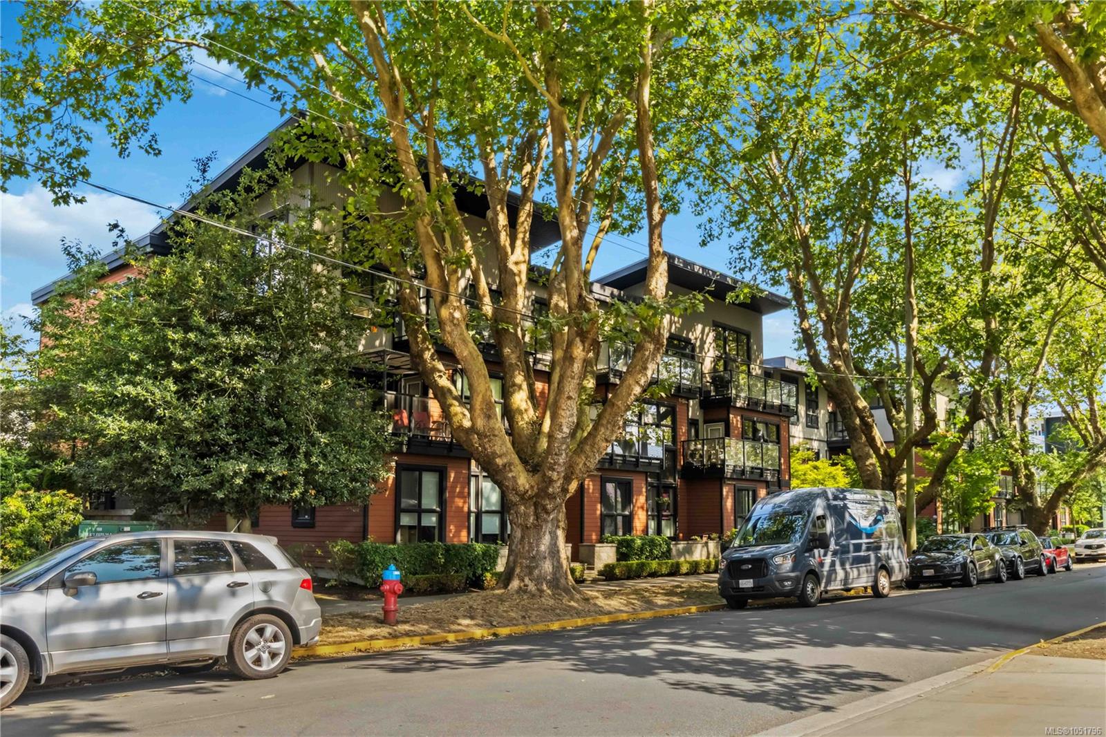 105-630 Speed Ave — listing photo 5 of 40
