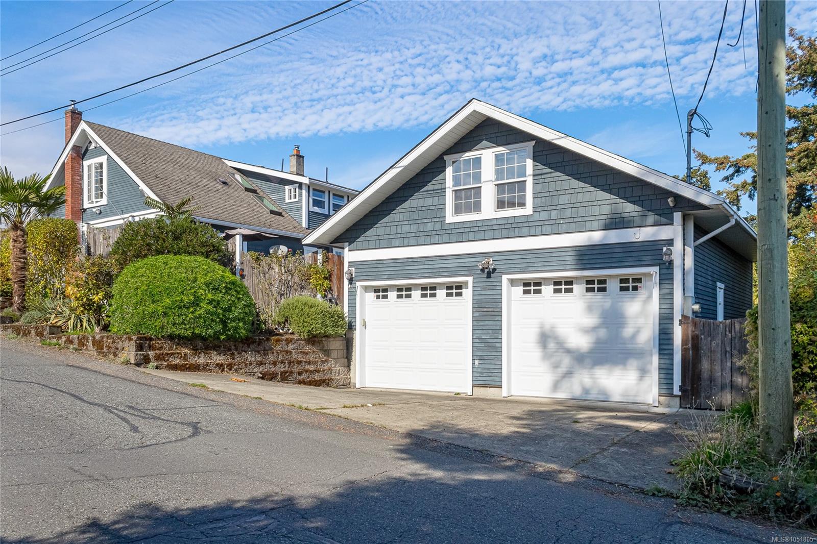 9945 Cedar St — listing photo 4 of 67