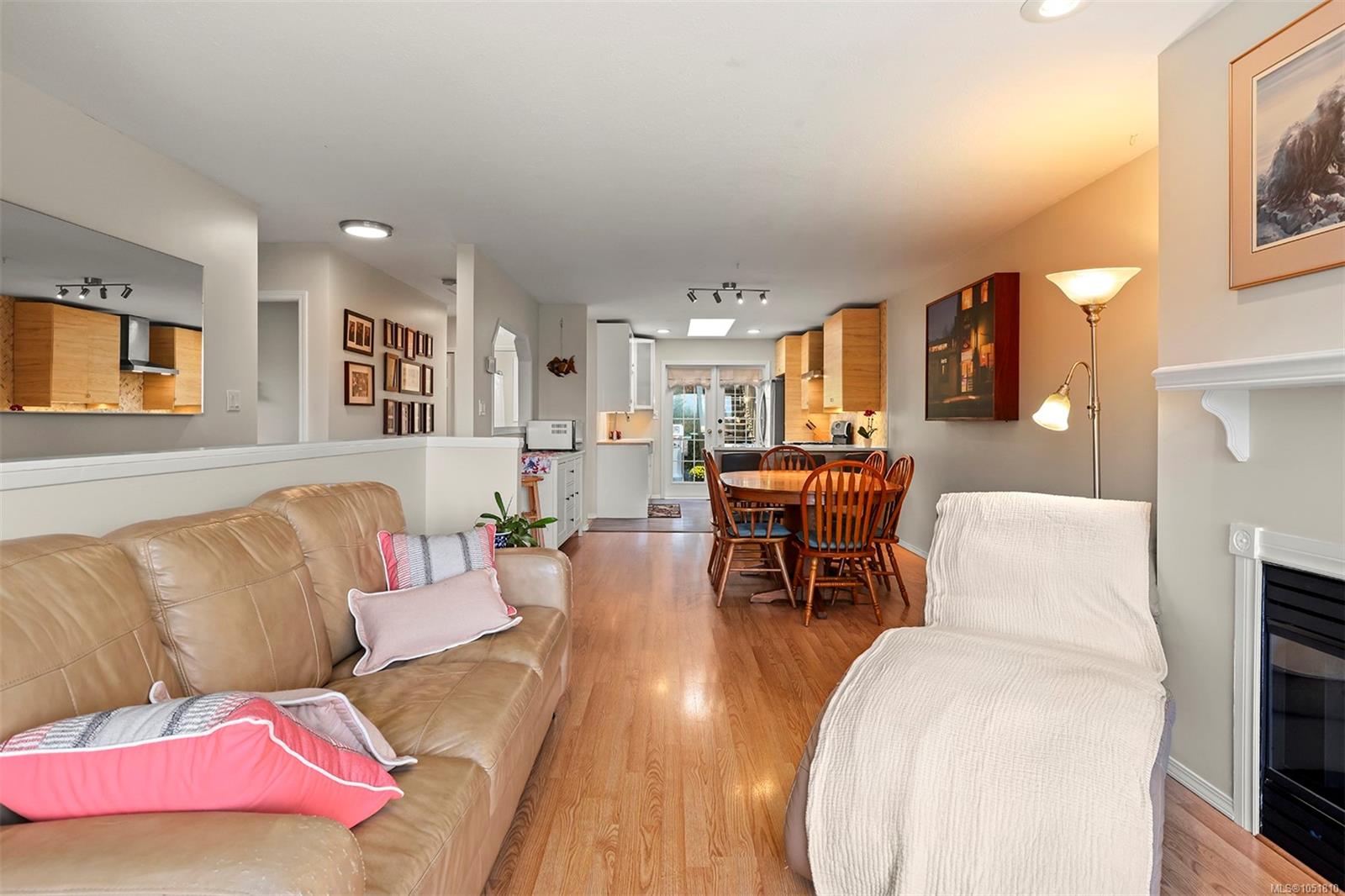 A-4654 Cruickshank Ave — listing photo 13 of 50