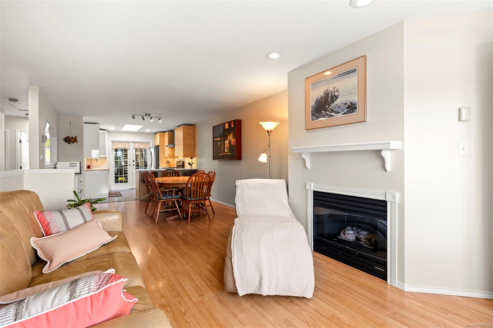 A-4654 Cruickshank Ave — listing photo 14 of 50