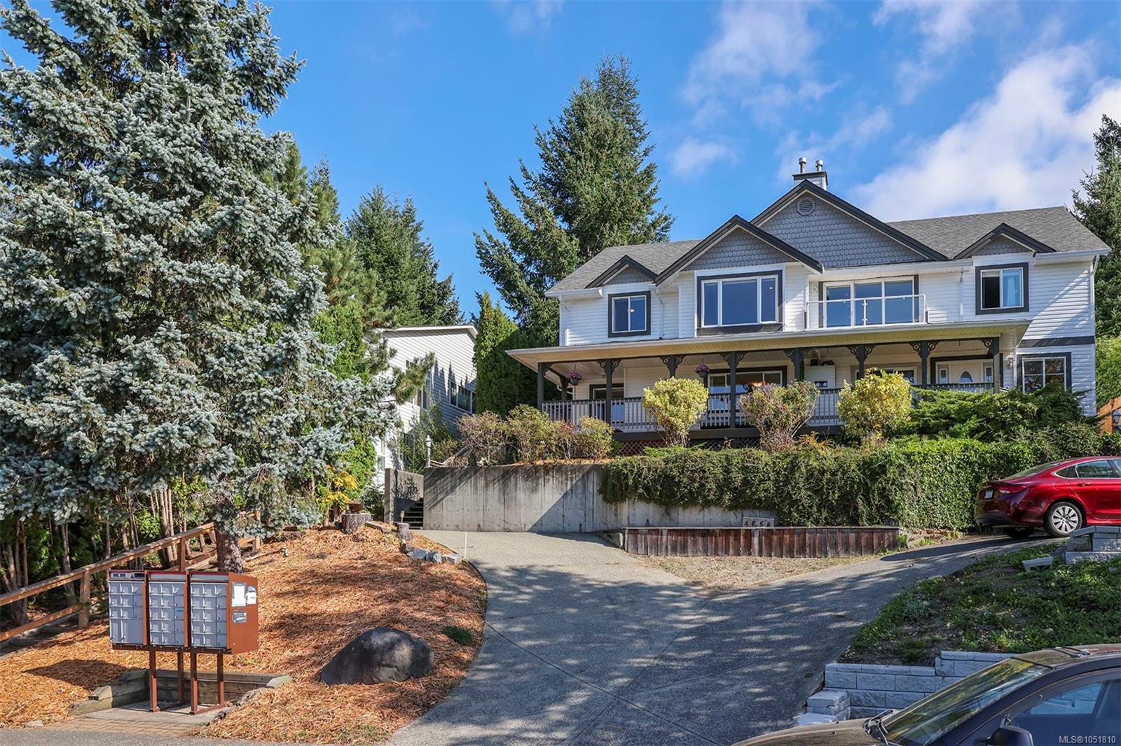 A-4654 Cruickshank Ave — listing photo 4 of 50