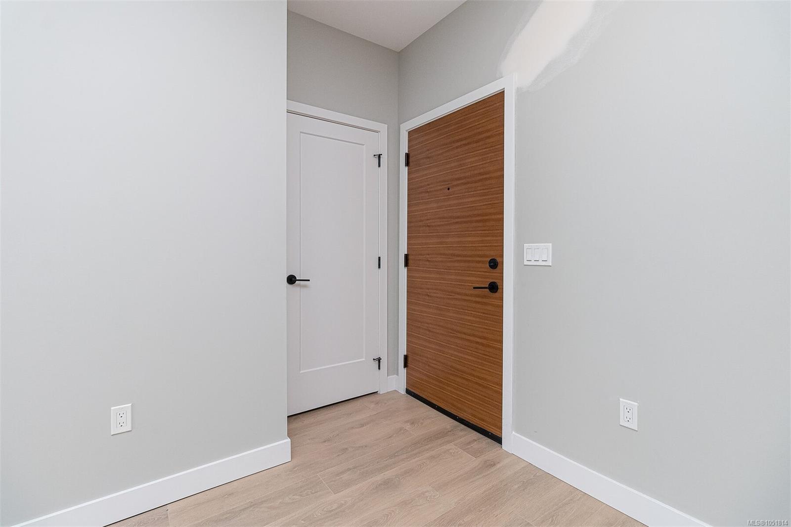 606-967 Whirlaway Cres — listing photo 4 of 18
