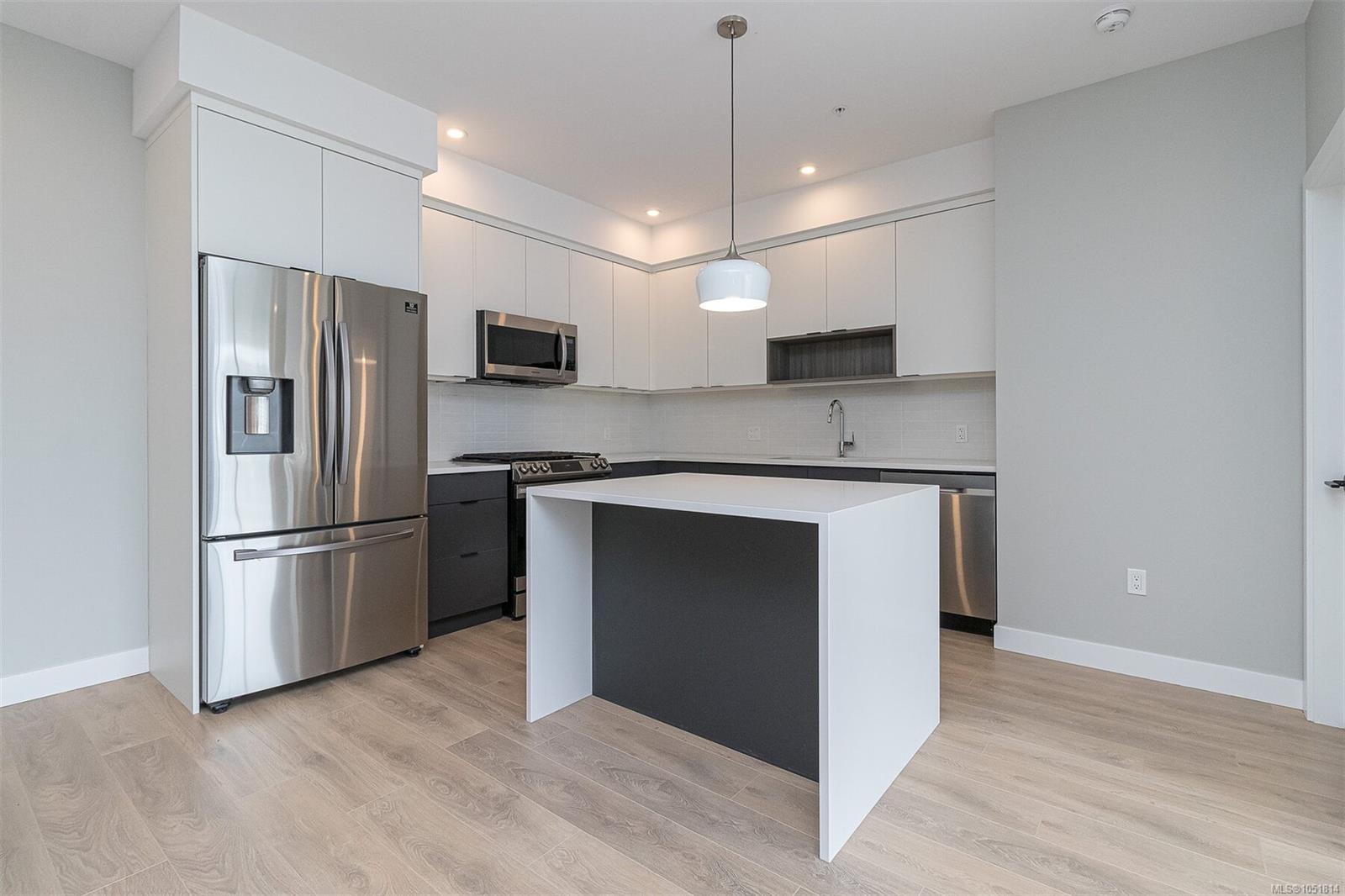 606-967 Whirlaway Cres — listing photo 7 of 18