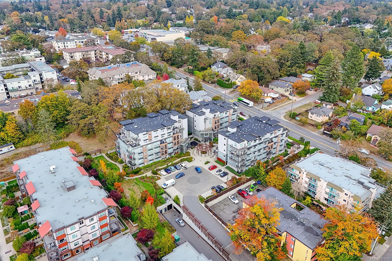 104-1016 Inverness Rd — listing photo 2 of 45