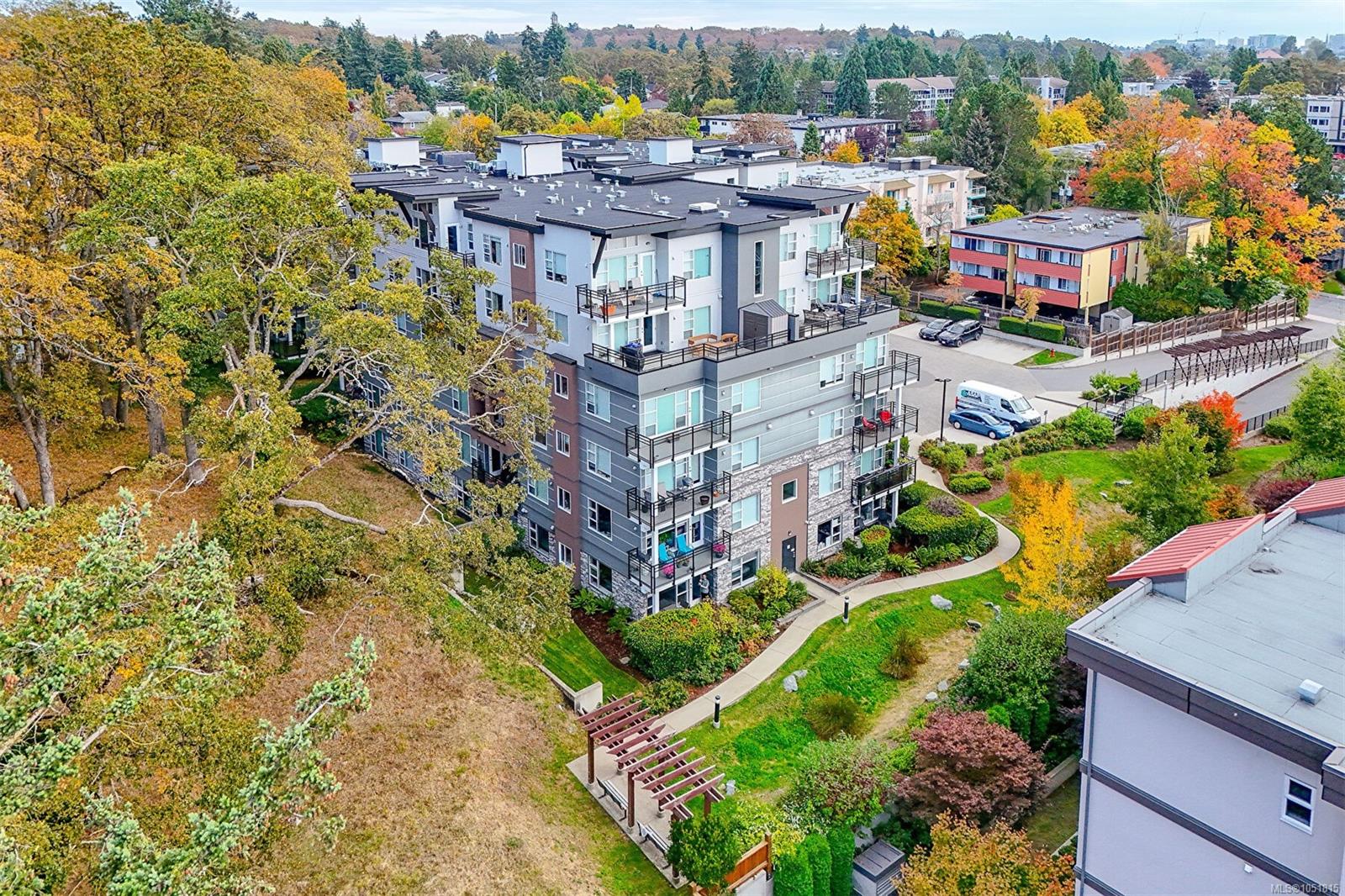 104-1016 Inverness Rd — listing photo 4 of 45