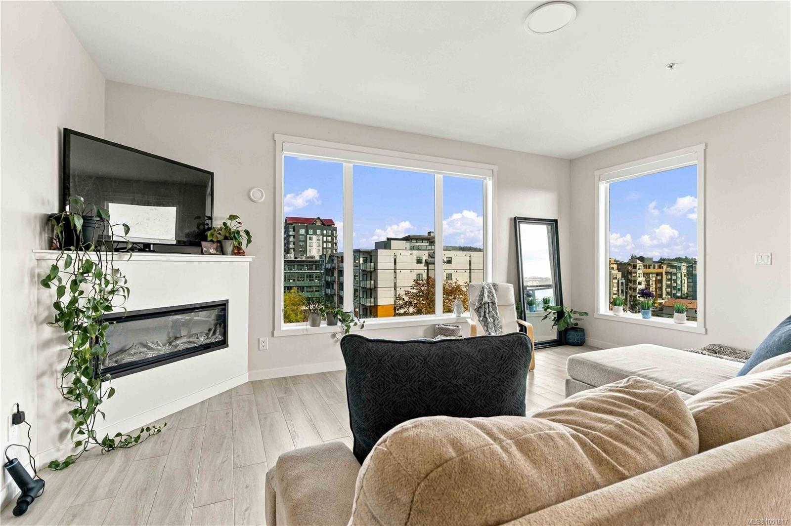 602-810 Orono Ave — listing photo 8 of 26