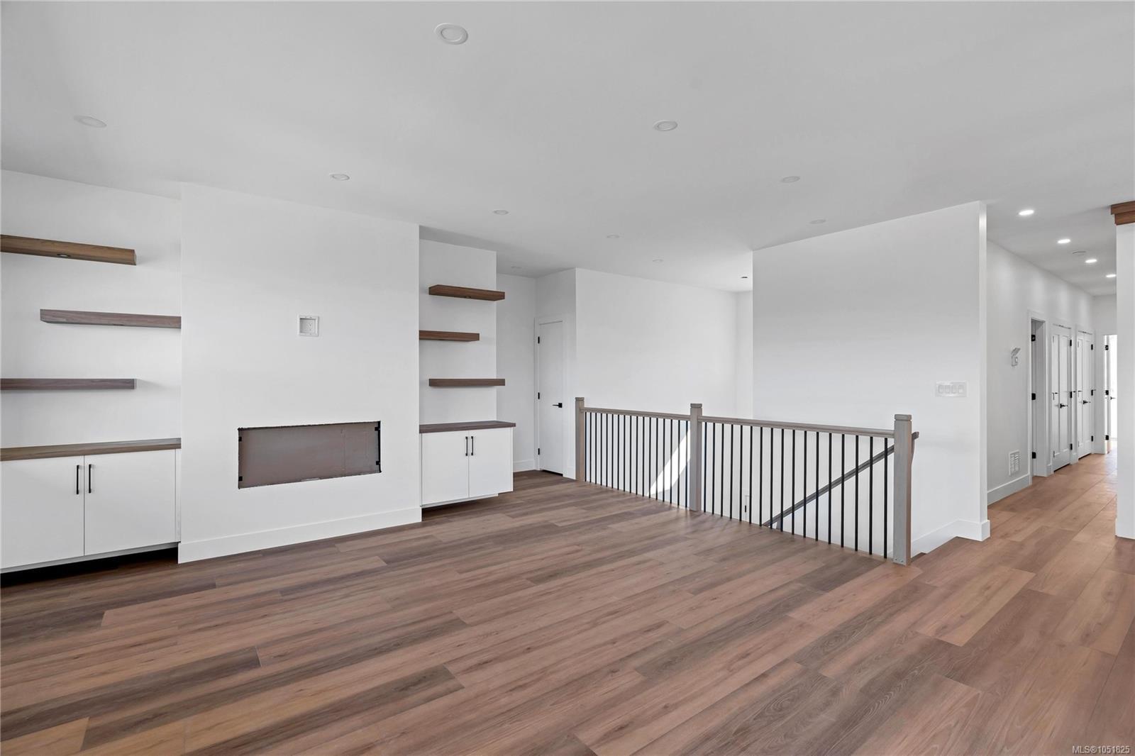 3326 Woodrush Dr — listing photo 9 of 46