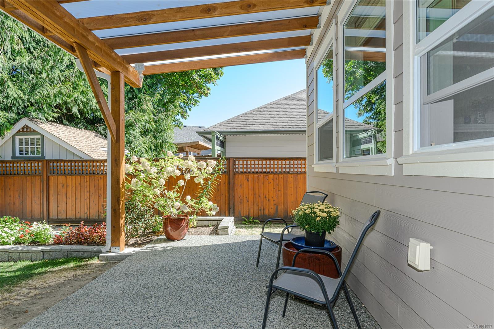 3026 Keystone Dr — listing photo 6 of 49