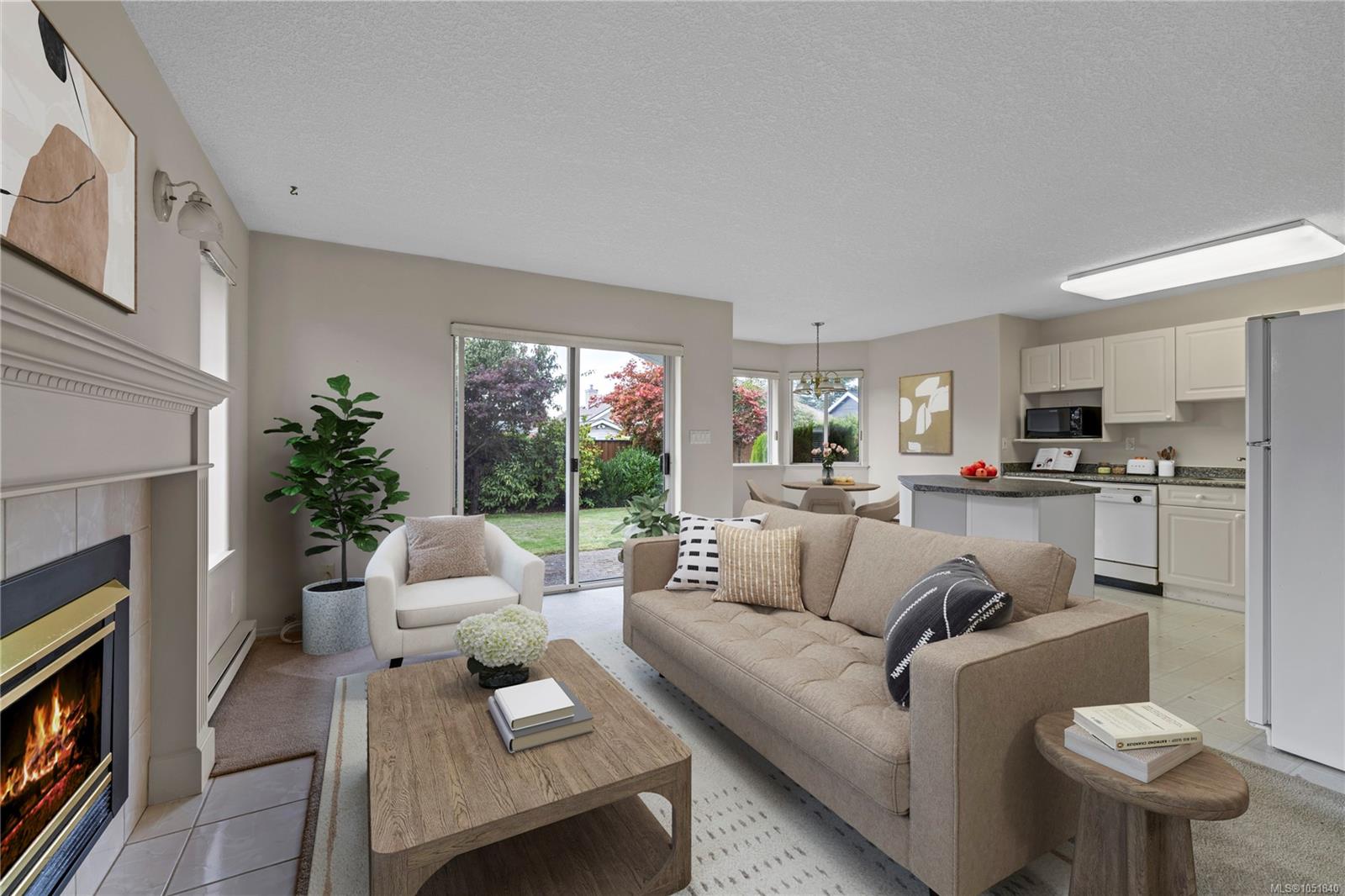 728 Banwell Crt — listing photo 4 of 26