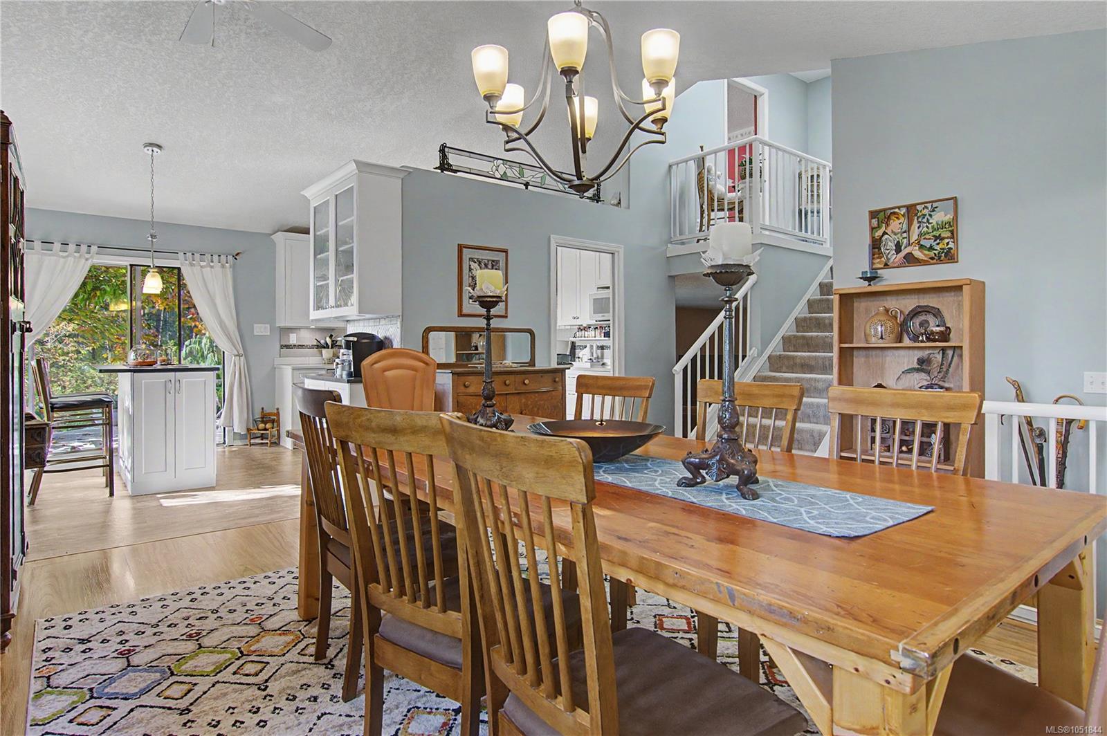 2060 Huddington Rd — listing photo 6 of 40