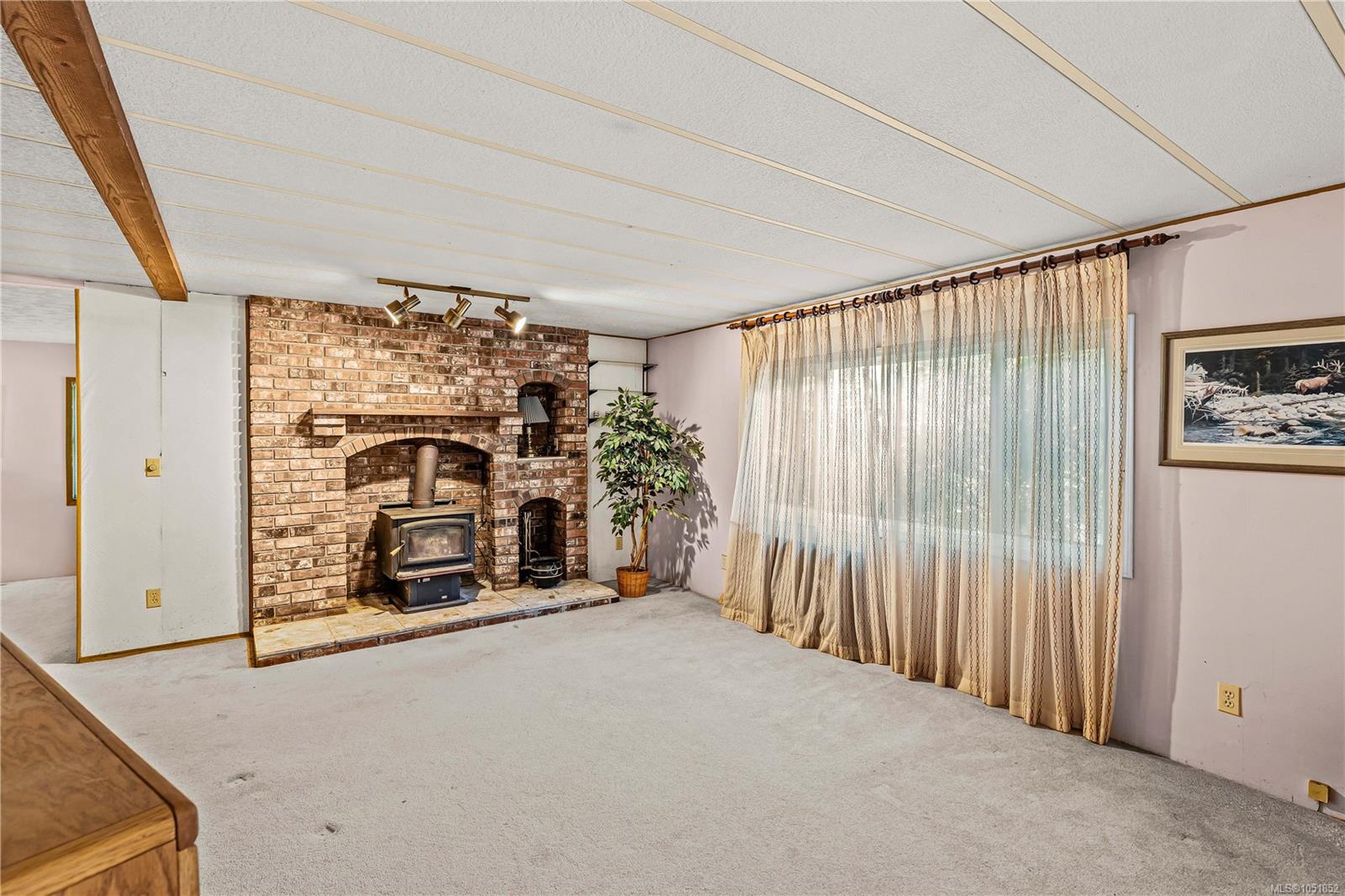4885 Bella Rd — listing photo 12 of 48