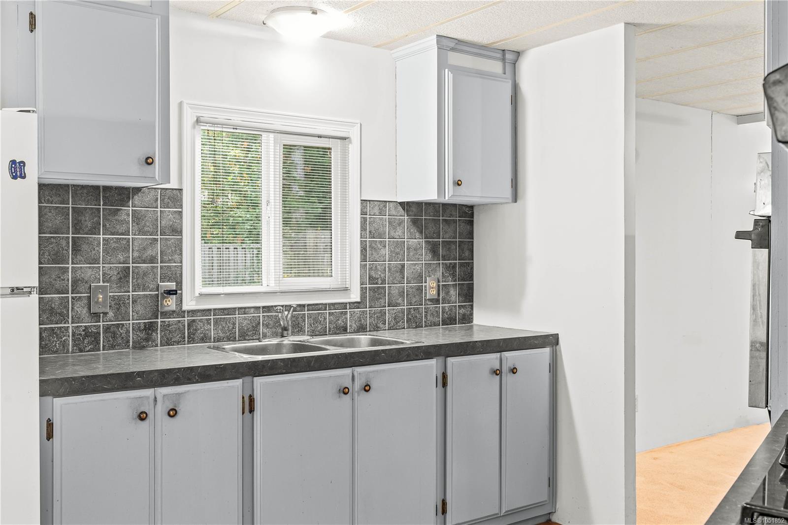 4885 Bella Rd — listing photo 9 of 48