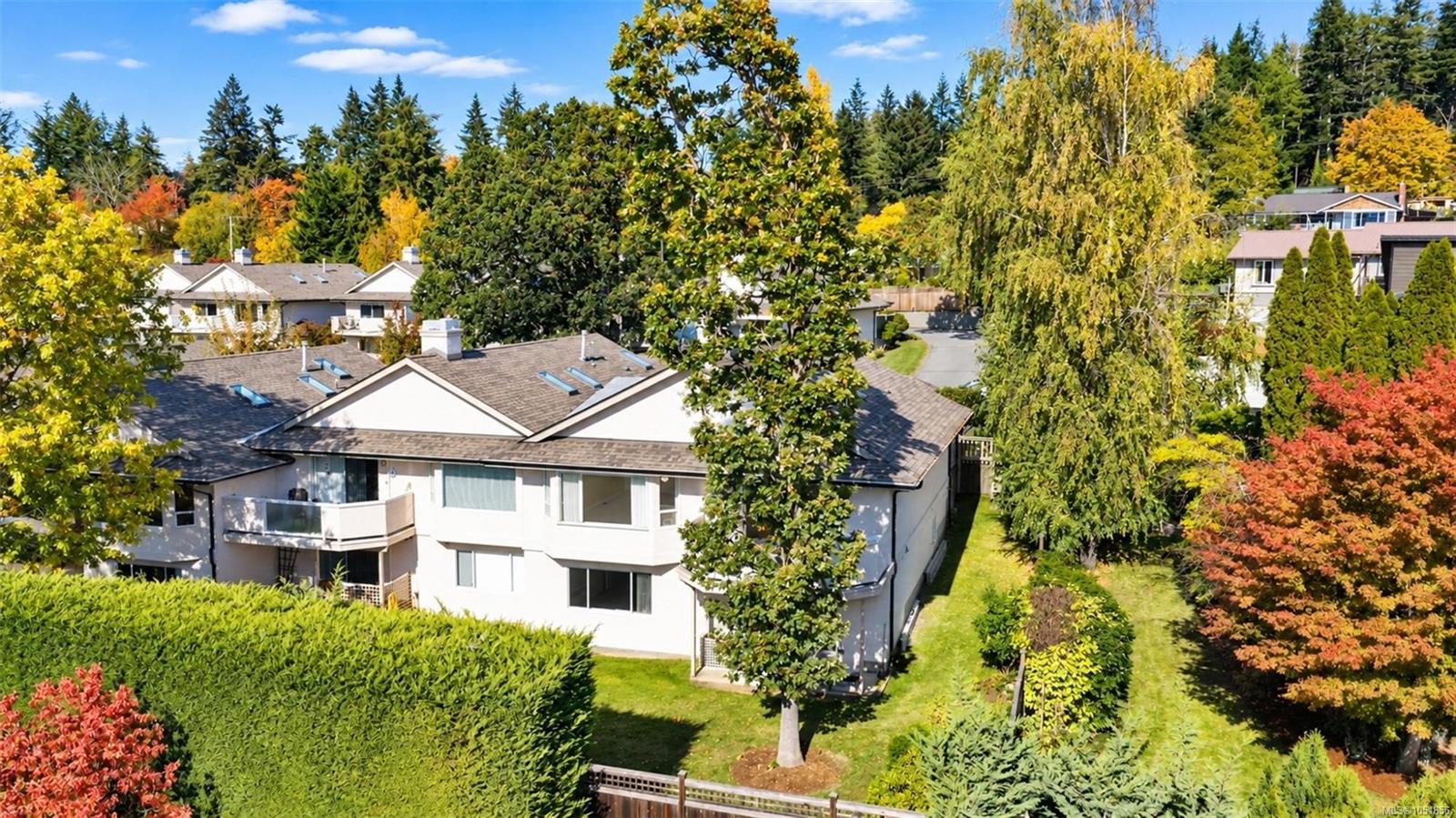 22-5980 Jaynes Rd — listing photo 5 of 61