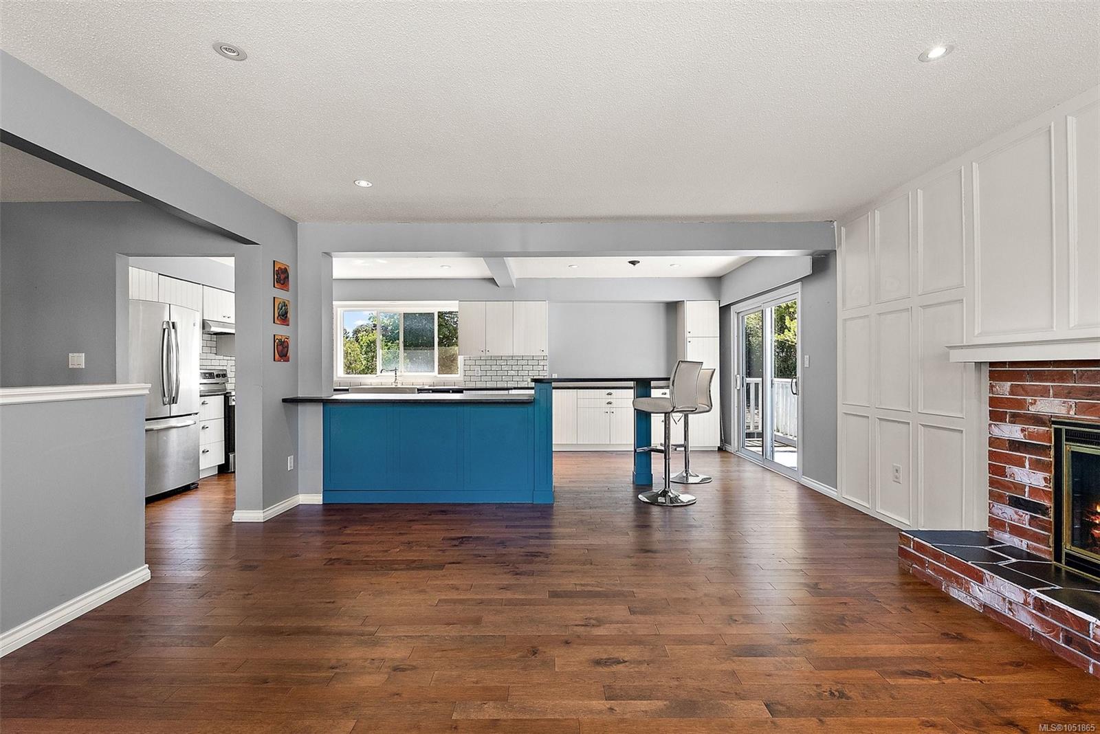1839 San Pedro Ave — listing photo 6 of 44