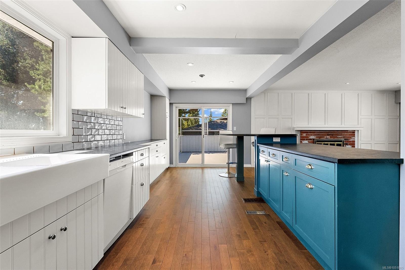 1839 San Pedro Ave — listing photo 8 of 44