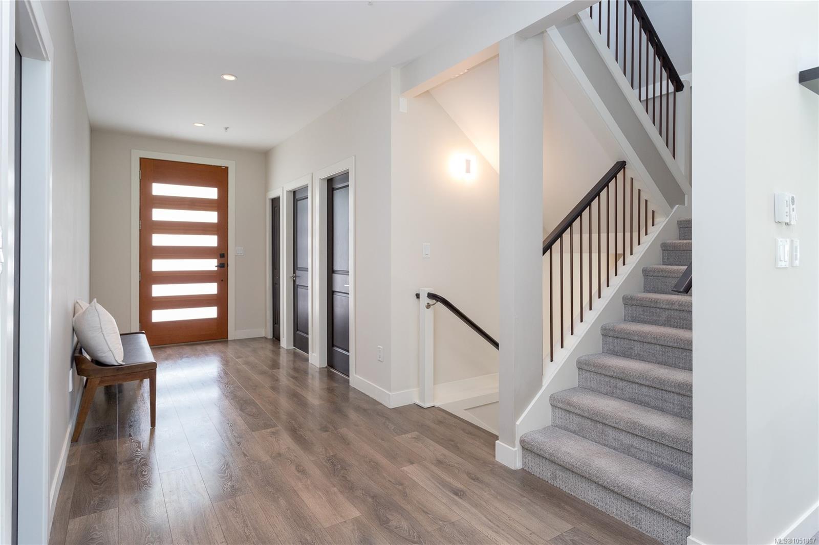 2044 Rivers Crossing — listing photo 9 of 69