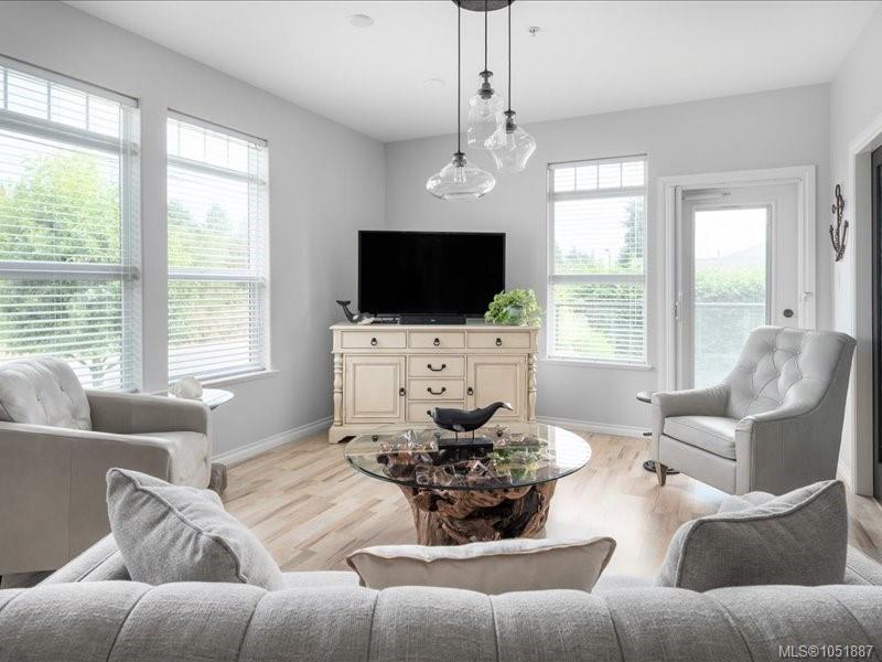 107-399 Wembley Rd — listing photo 6 of 37