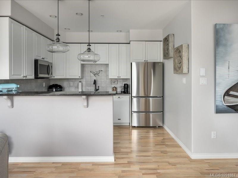 107-399 Wembley Rd — listing photo 8 of 37