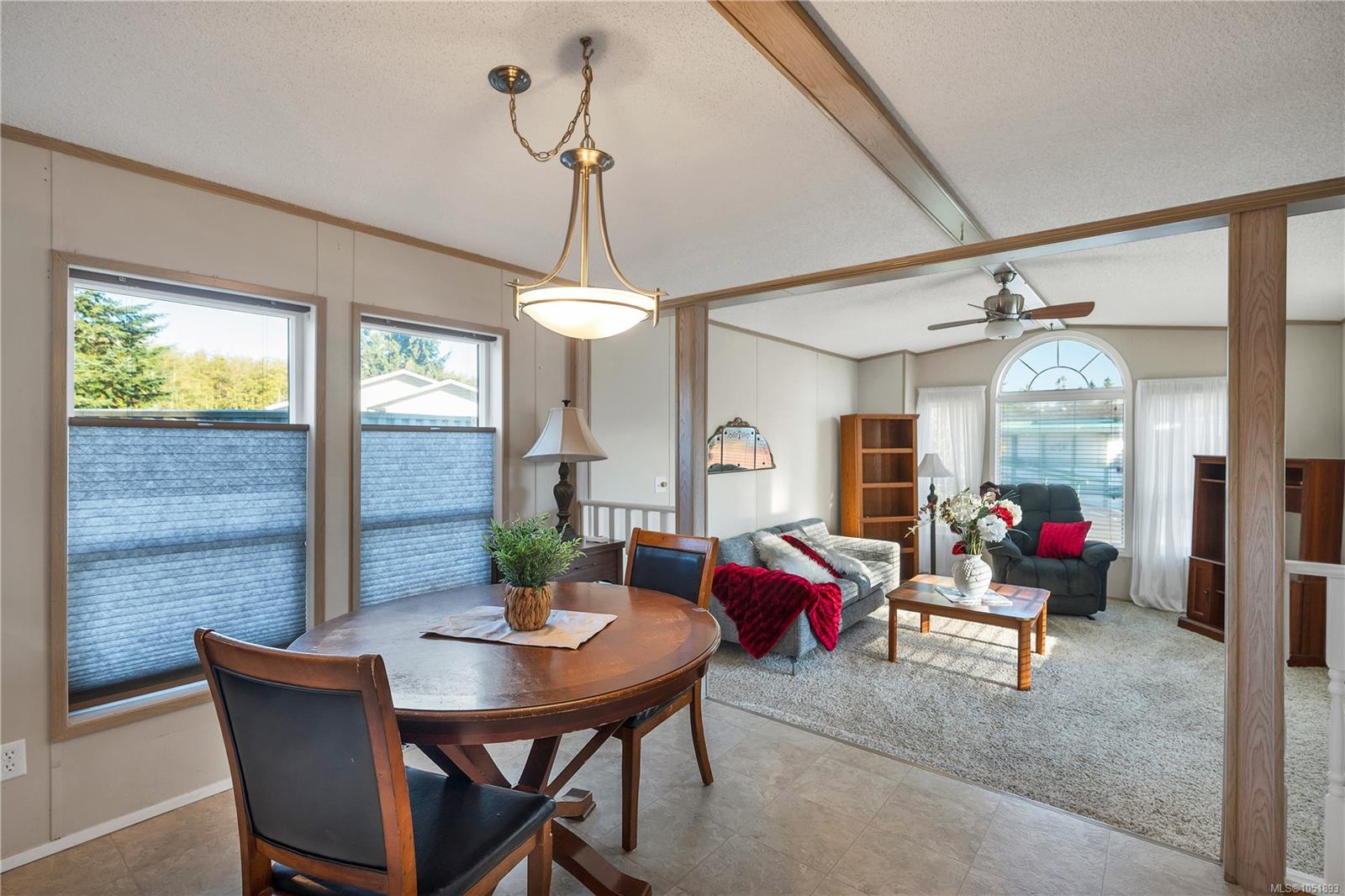 204-3120 ISLAND Hwy — listing photo 8 of 33