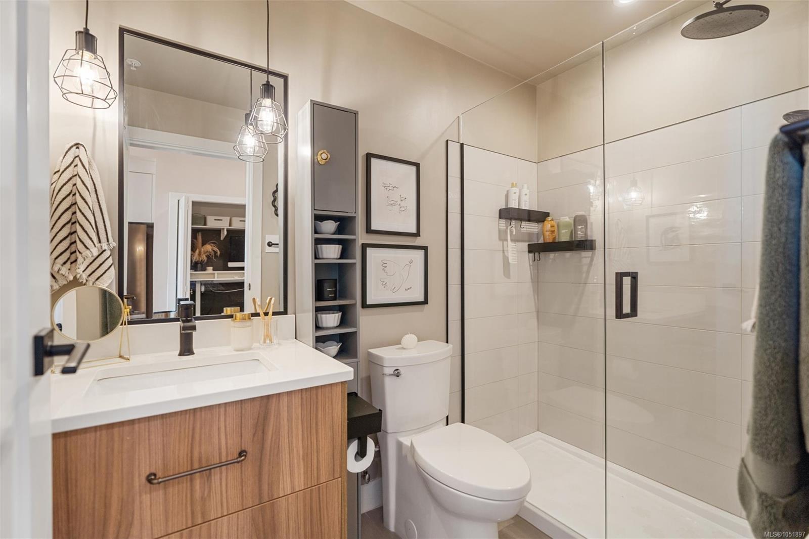 310-515 Chatham St — listing photo 11 of 28