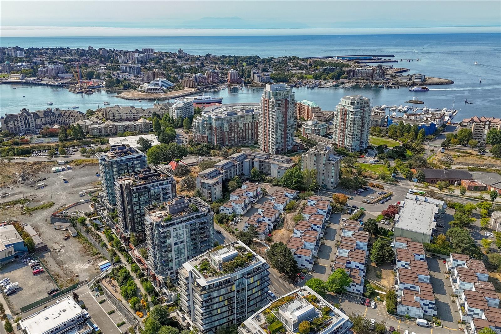 209-455 Sitkum Rd — listing photo 2 of 35